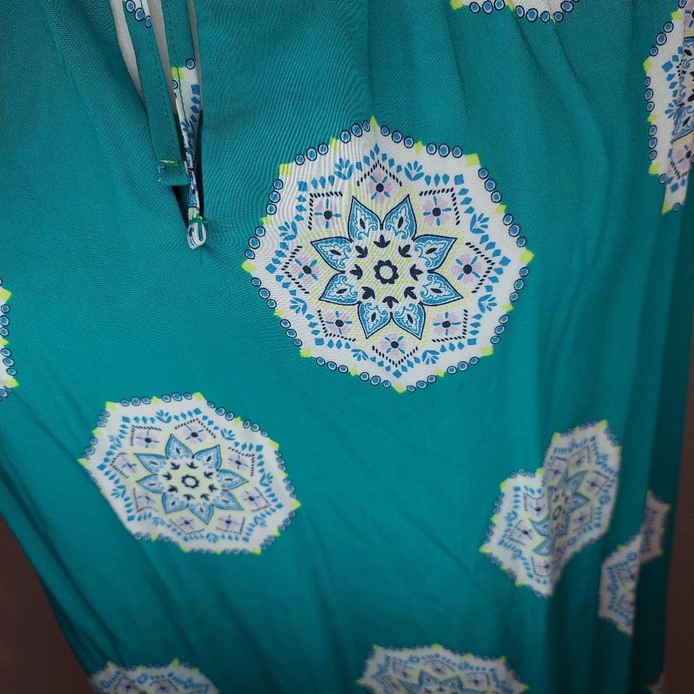 Loft Pattern Dress - Picture 5 of 6